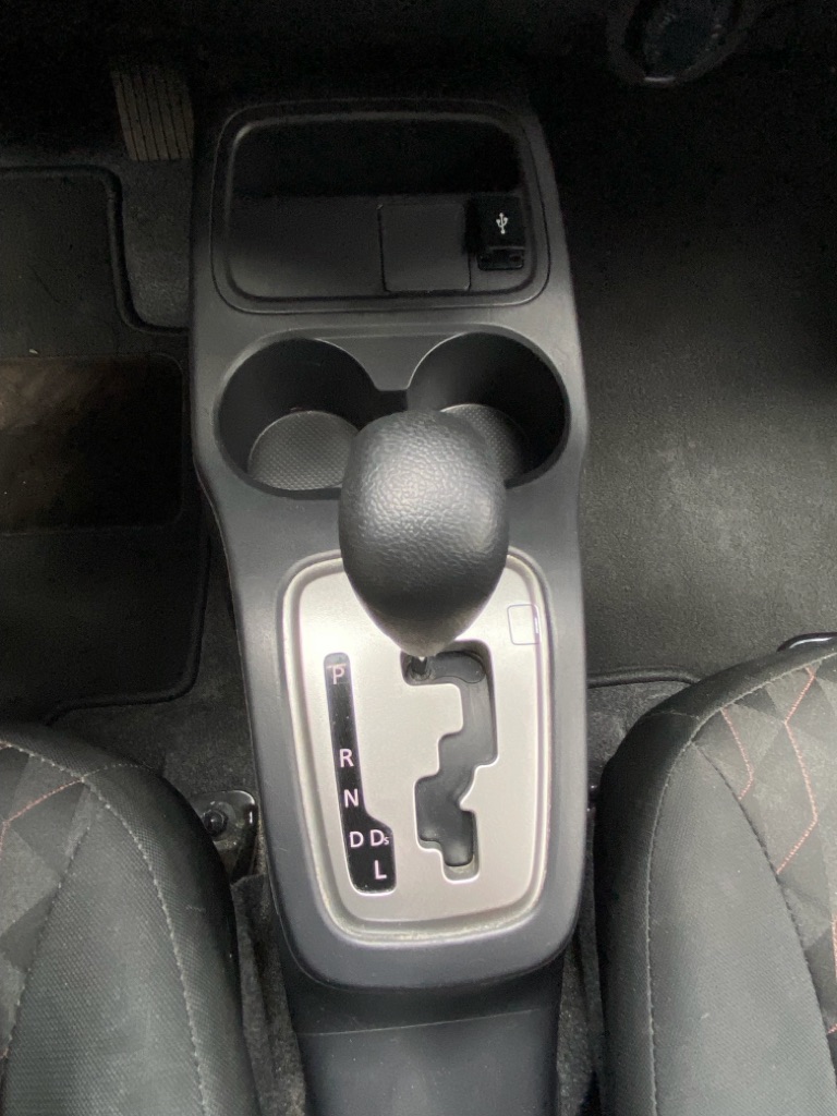 Photo 40 of this MITSUBISHI MIRAGE