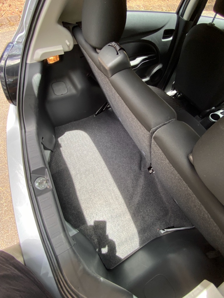 Photo 25 of this MITSUBISHI MIRAGE