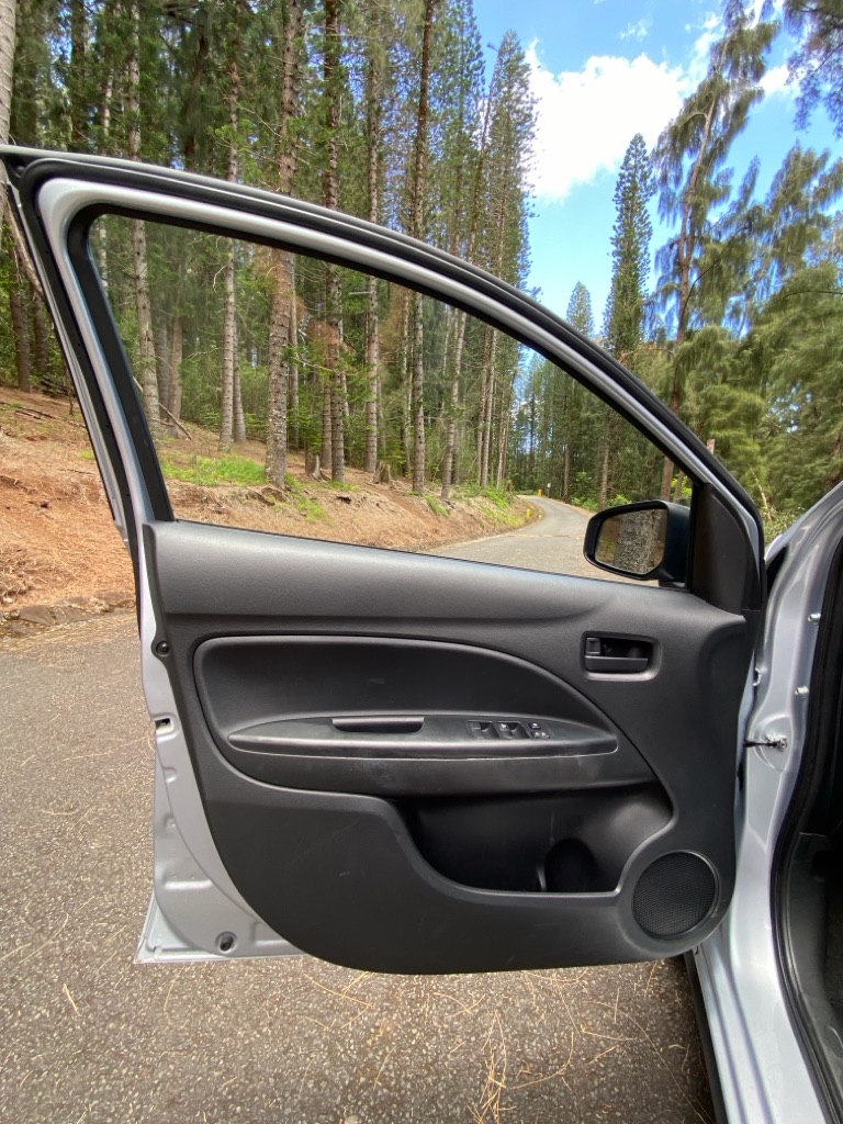 Photo 33 of this MITSUBISHI MIRAGE