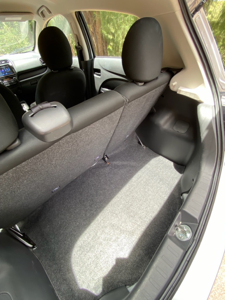 Photo 24 of this MITSUBISHI MIRAGE
