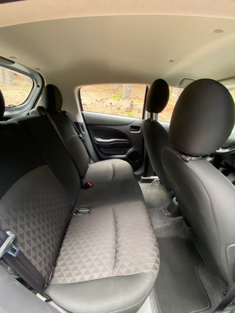 Photo 17 of this MITSUBISHI MIRAGE
