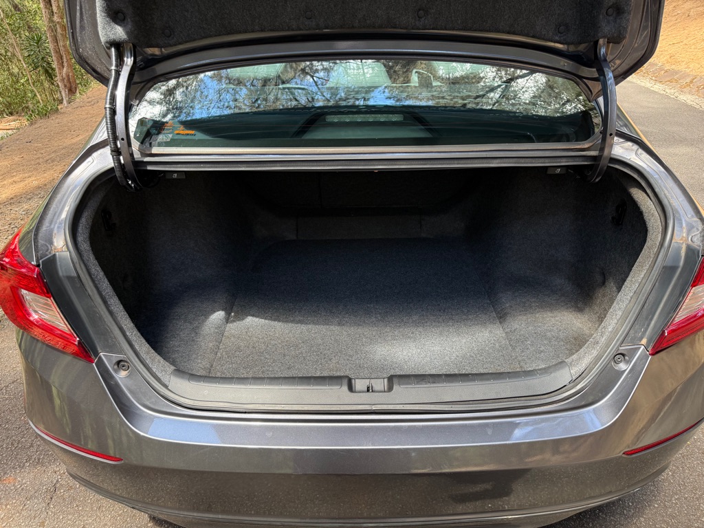 Photo 21 of this HONDA ACCORD
