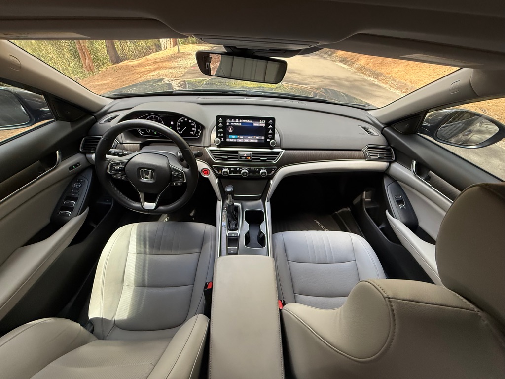 Photo 16 of this HONDA ACCORD
