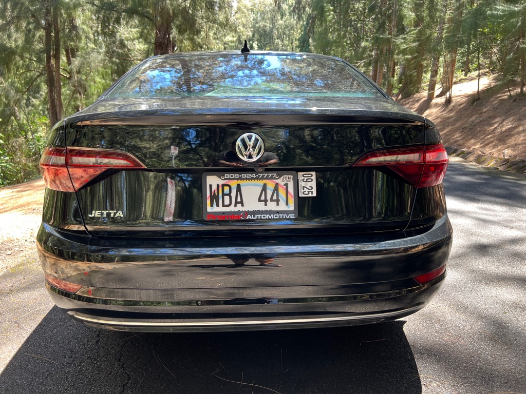 Photo 7 of this VOLKSWAGEN JETTA
