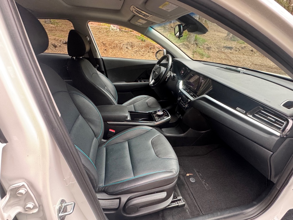 Photo 20 of this KIA NIRO