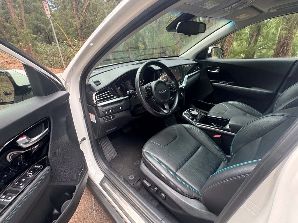 Photo 16 of this KIA NIRO