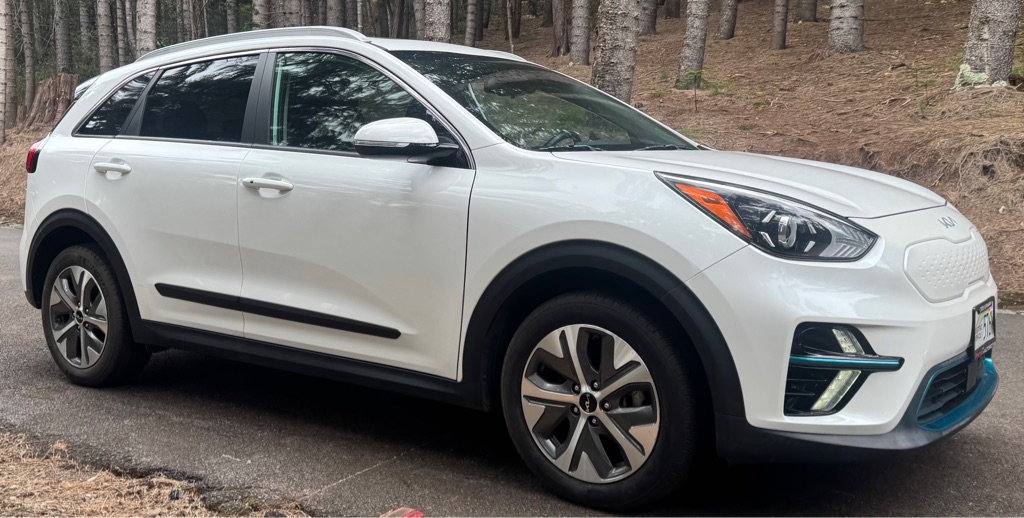 Photo 9 of this KIA NIRO