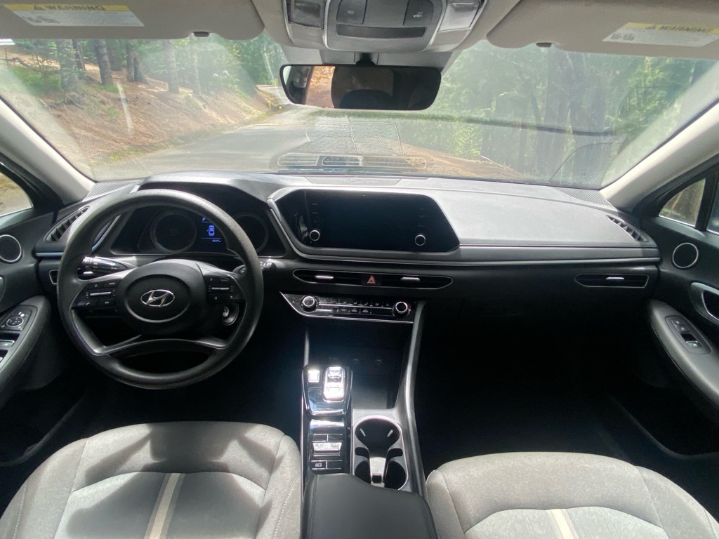 Photo 15 of this HYUNDAI SONATA