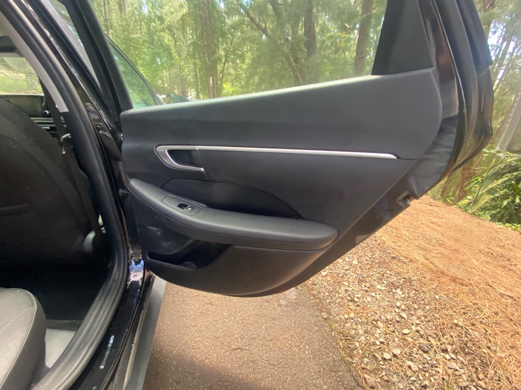 Photo 19 of this HYUNDAI SONATA