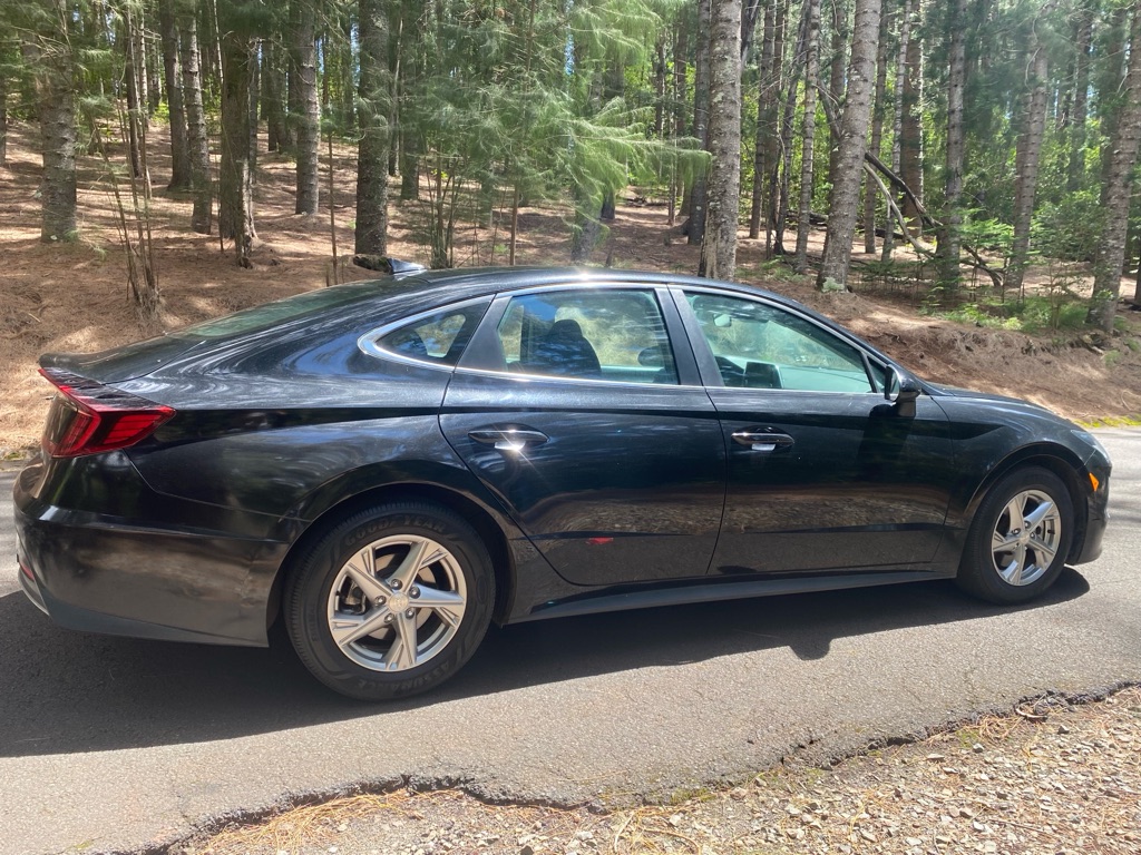 Photo 8 of this HYUNDAI SONATA