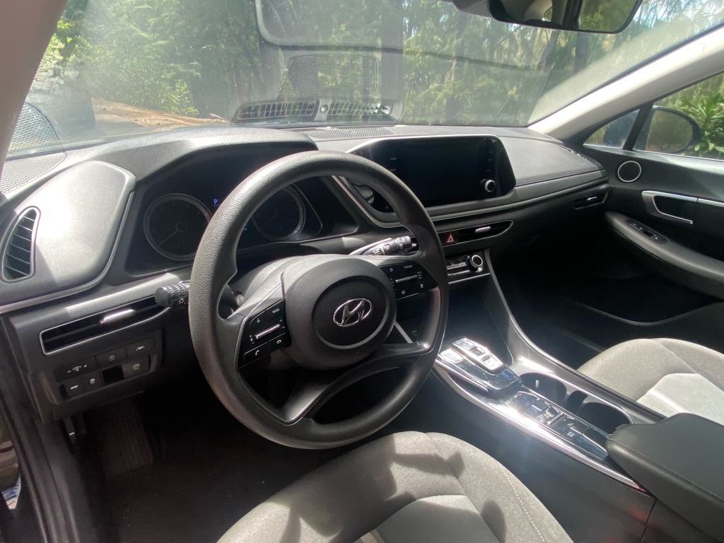 Photo 13 of this HYUNDAI SONATA