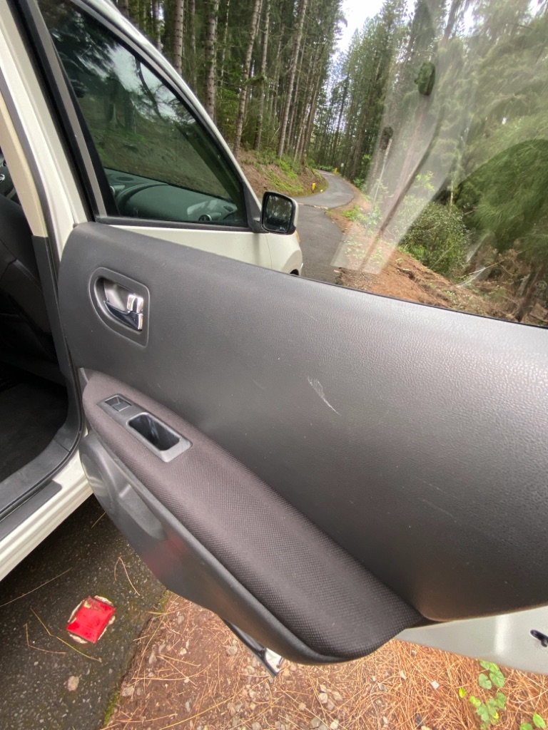 Photo 25 of this NISSAN ROGUE