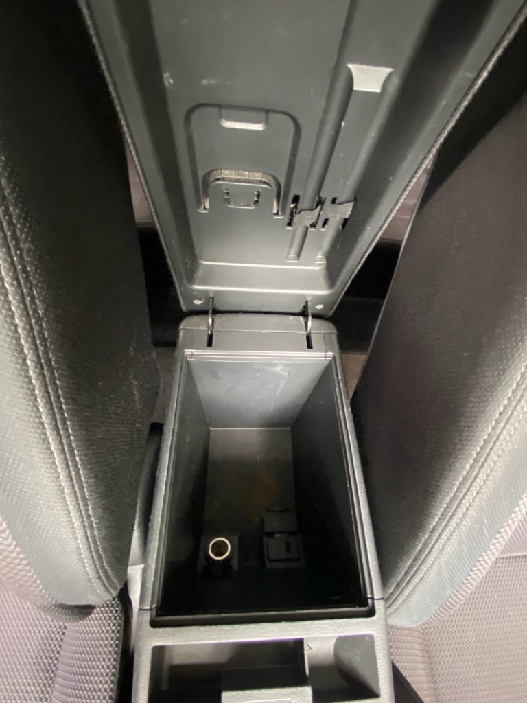 Photo 33 of this NISSAN ROGUE