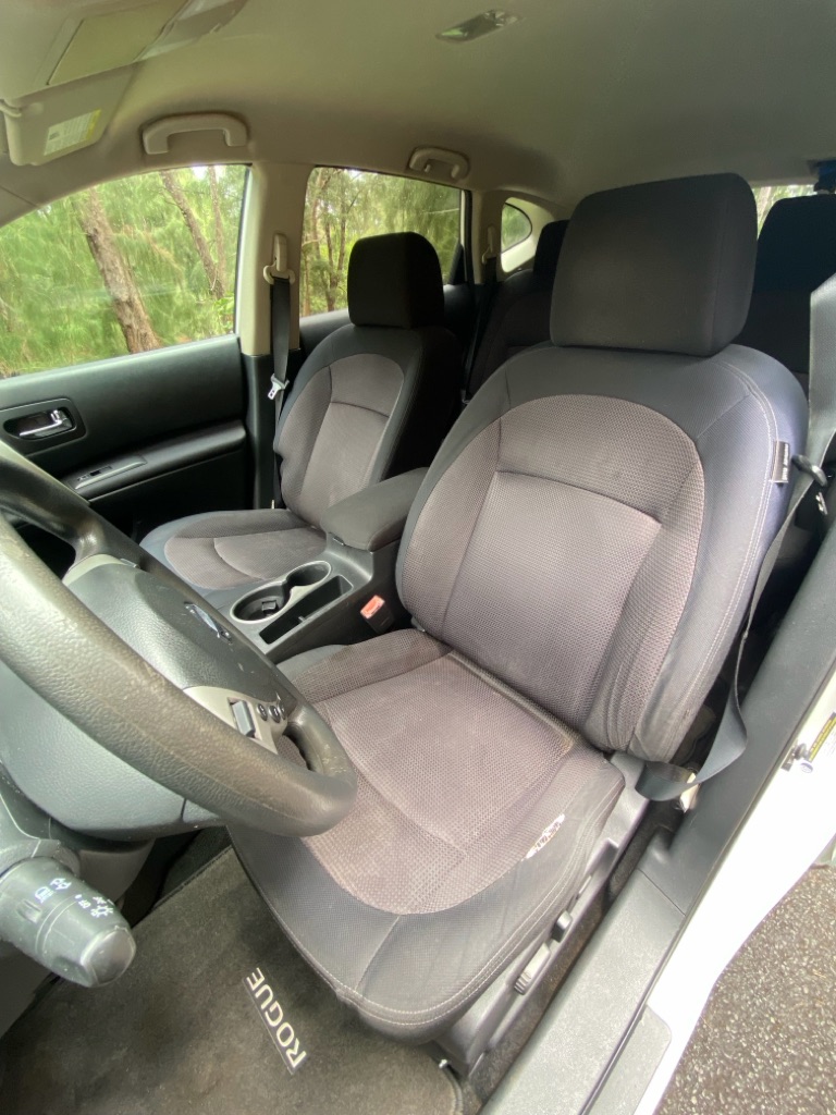 Photo 12 of this NISSAN ROGUE