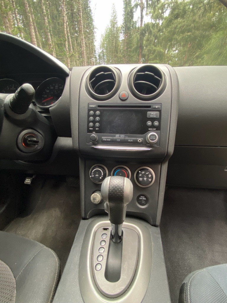 Photo 31 of this NISSAN ROGUE