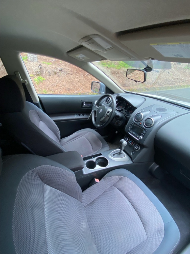 Photo 30 of this NISSAN ROGUE