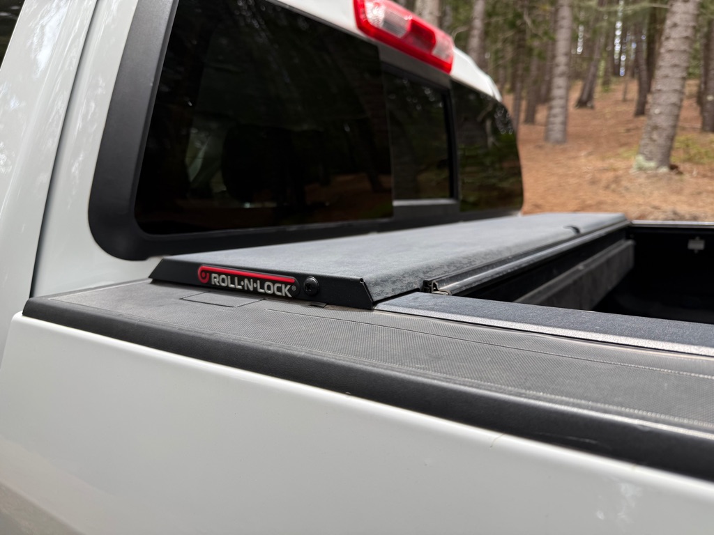 Photo 10 of this GMC CANYON