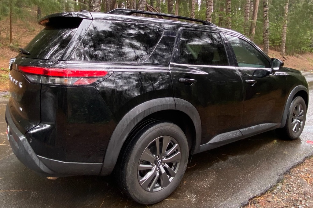 Photo 10 of this NISSAN PATHFINDER