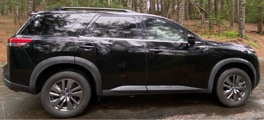 Photo 9 of this NISSAN PATHFINDER