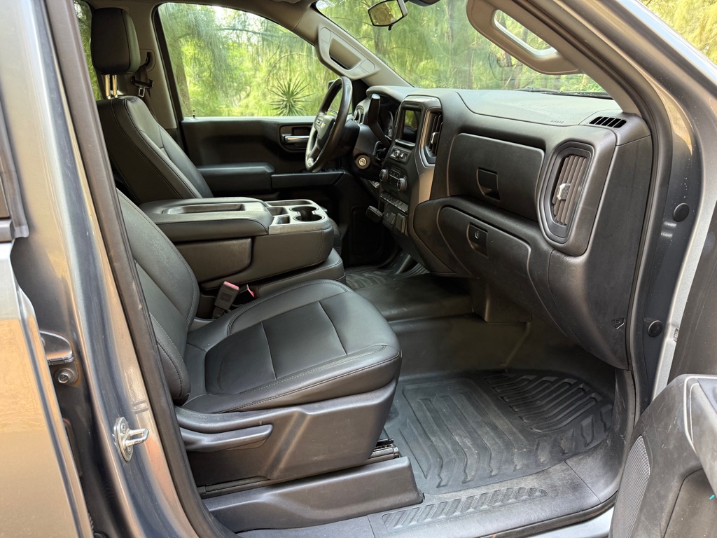 Photo 17 of this CHEVROLET SILVERADO 1500