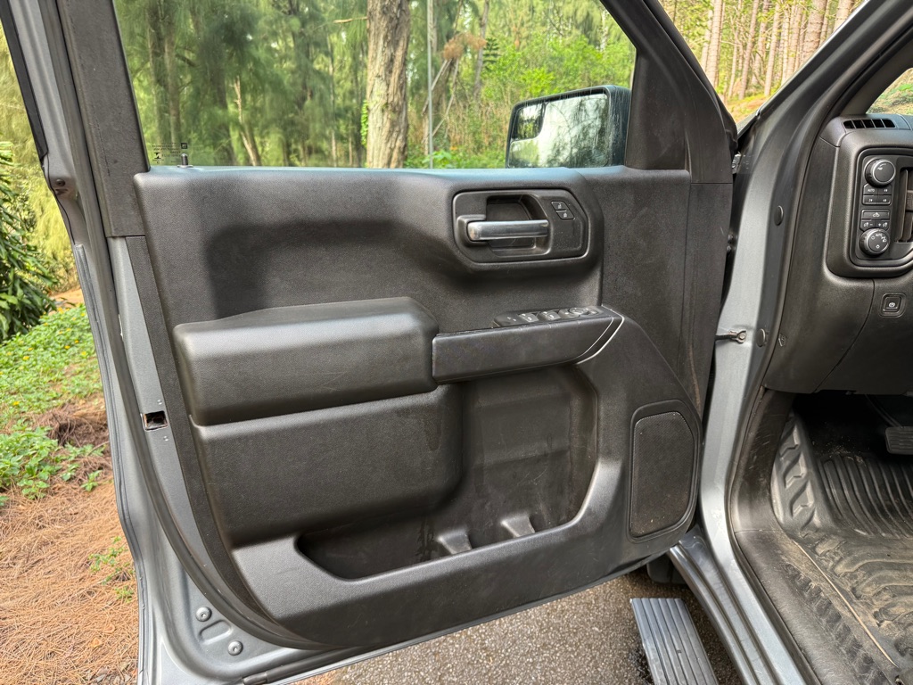 Photo 9 of this CHEVROLET SILVERADO 1500