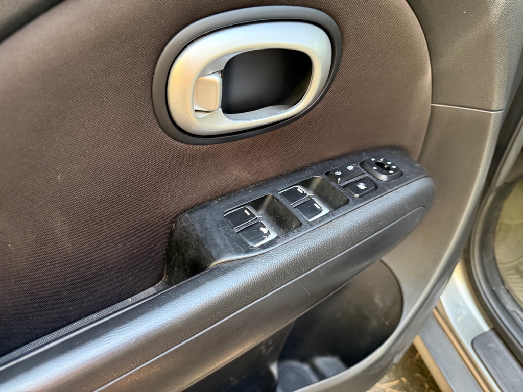 Photo 9 of this KIA SOUL
