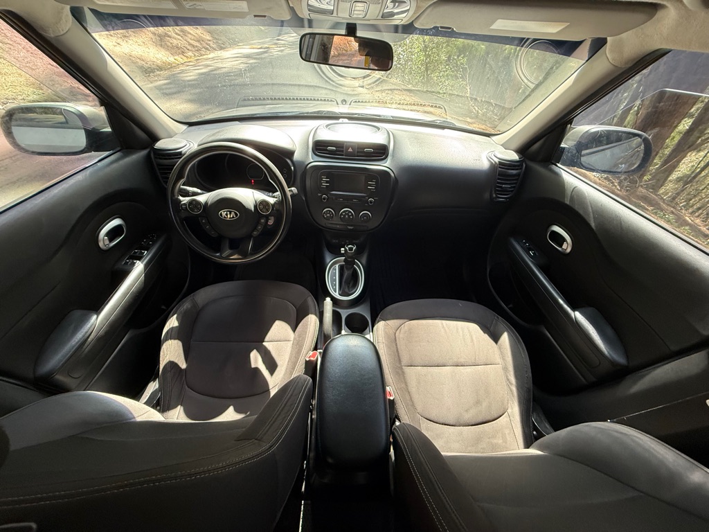 Photo 14 of this KIA SOUL