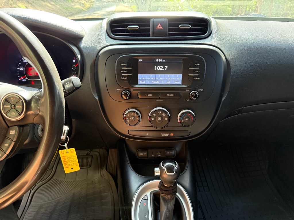 Photo 11 of this KIA SOUL