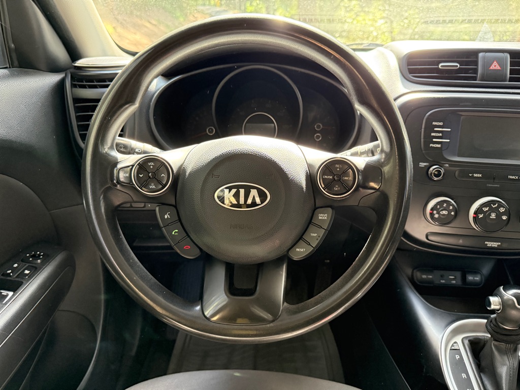 Photo 15 of this KIA SOUL