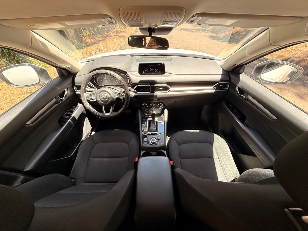 Photo 16 of this MAZDA CX-5
