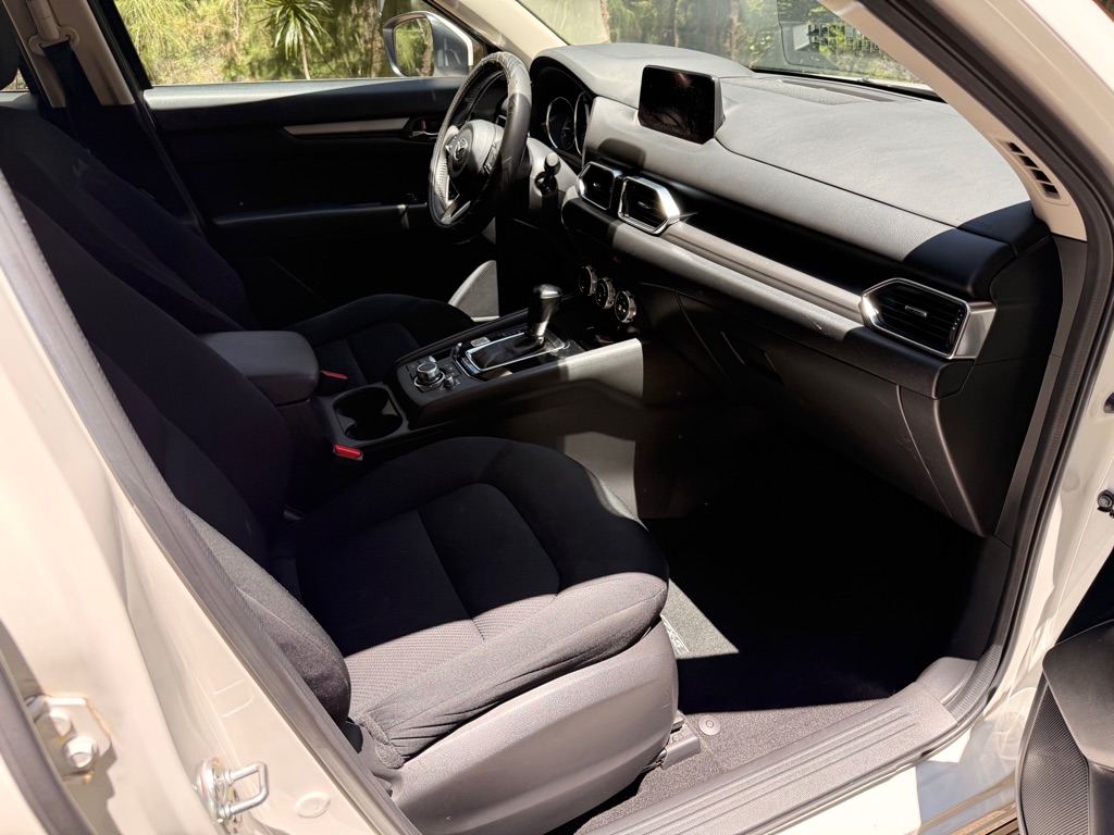 Photo 19 of this MAZDA CX-5