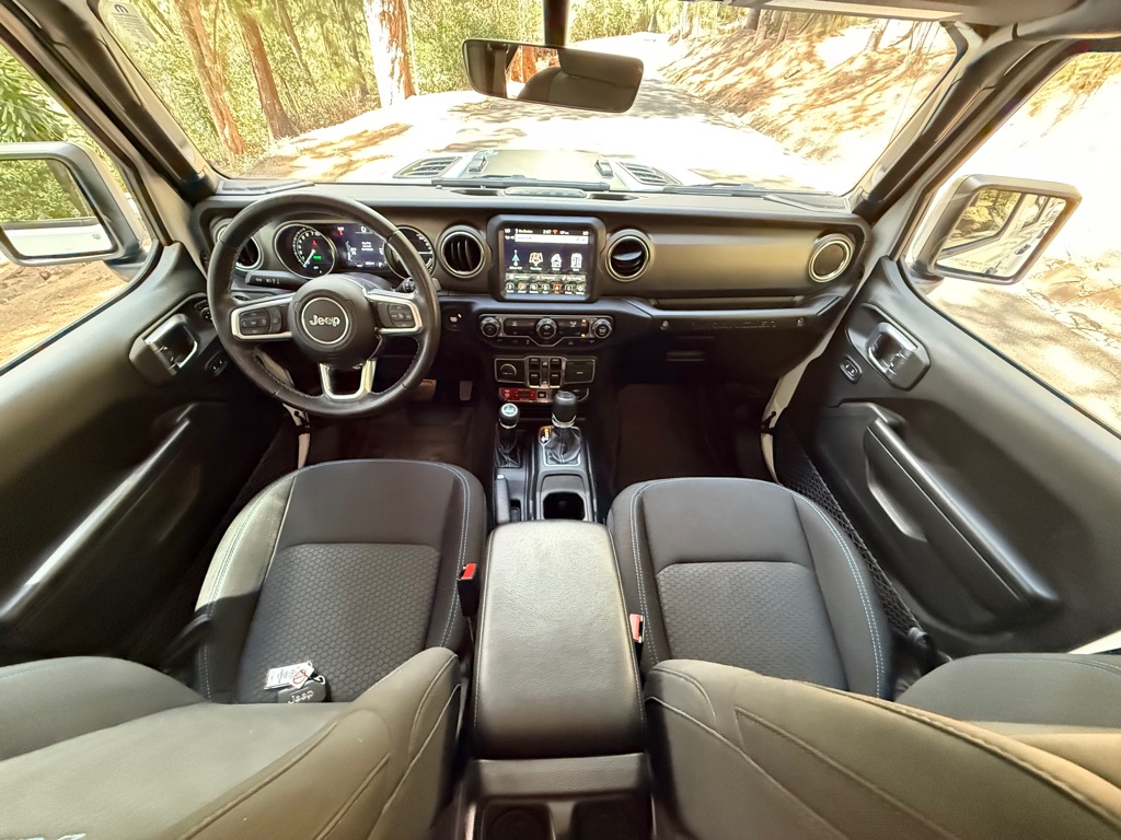 Photo 15 of this JEEP WRANGLER UNLIMI