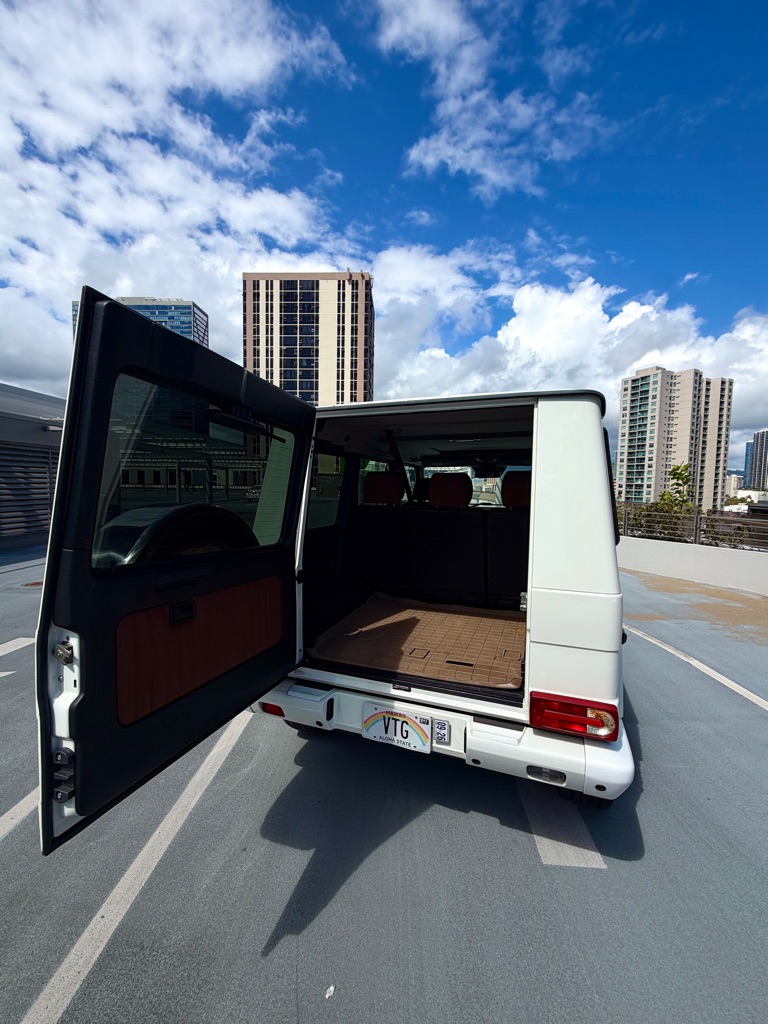 Photo 5 of this MERCEDES-BENZ G-CLASS