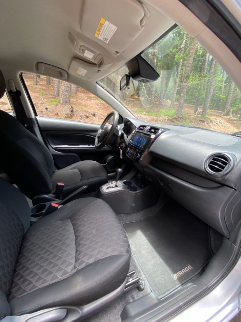 Photo 11 of this MITSUBISHI MIRAGE