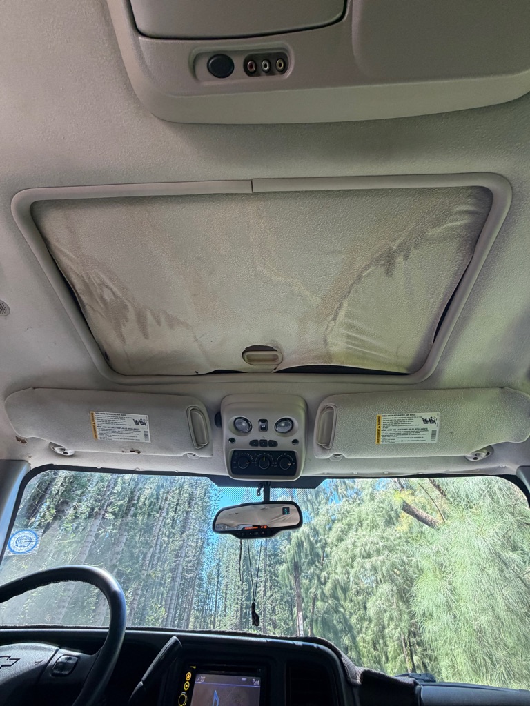 Photo 26 of this CHEVROLET TAHOE