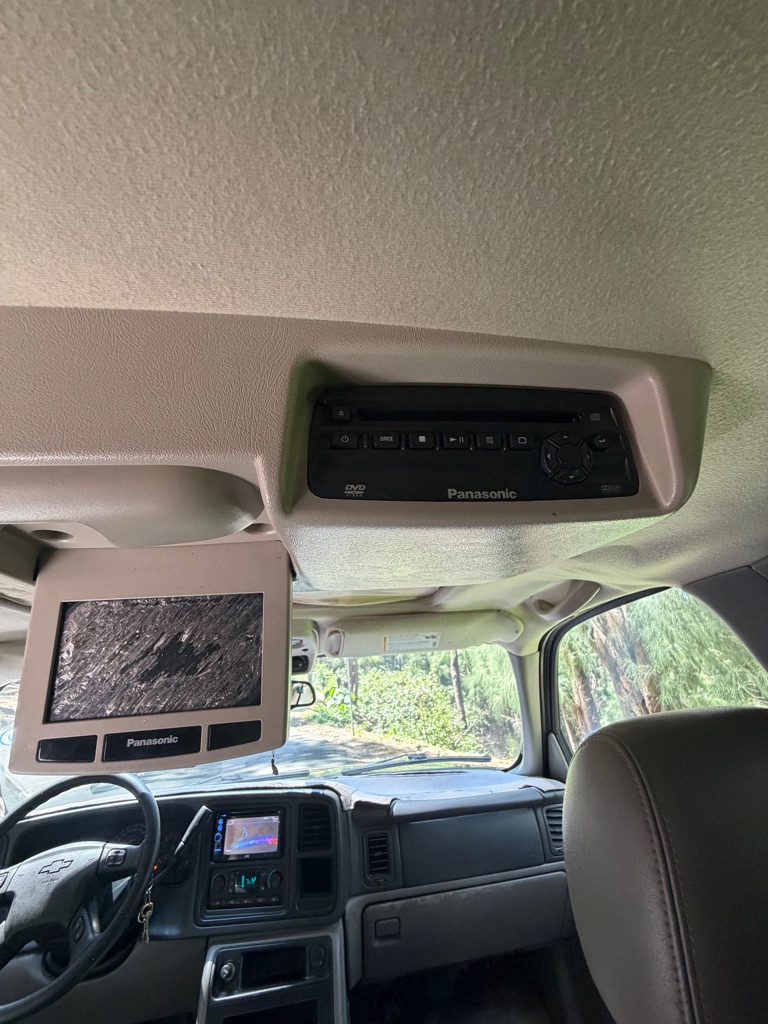Photo 22 of this CHEVROLET TAHOE