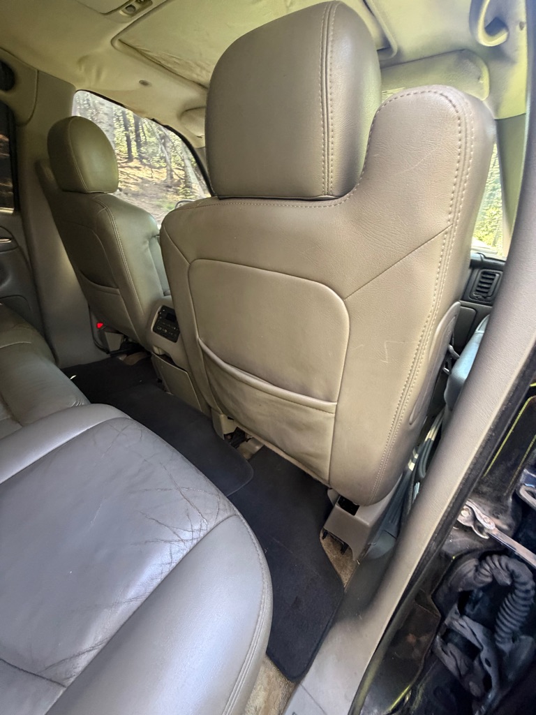 Photo 38 of this CHEVROLET TAHOE