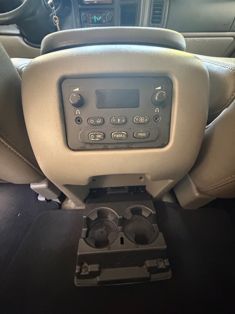 Photo 20 of this CHEVROLET TAHOE