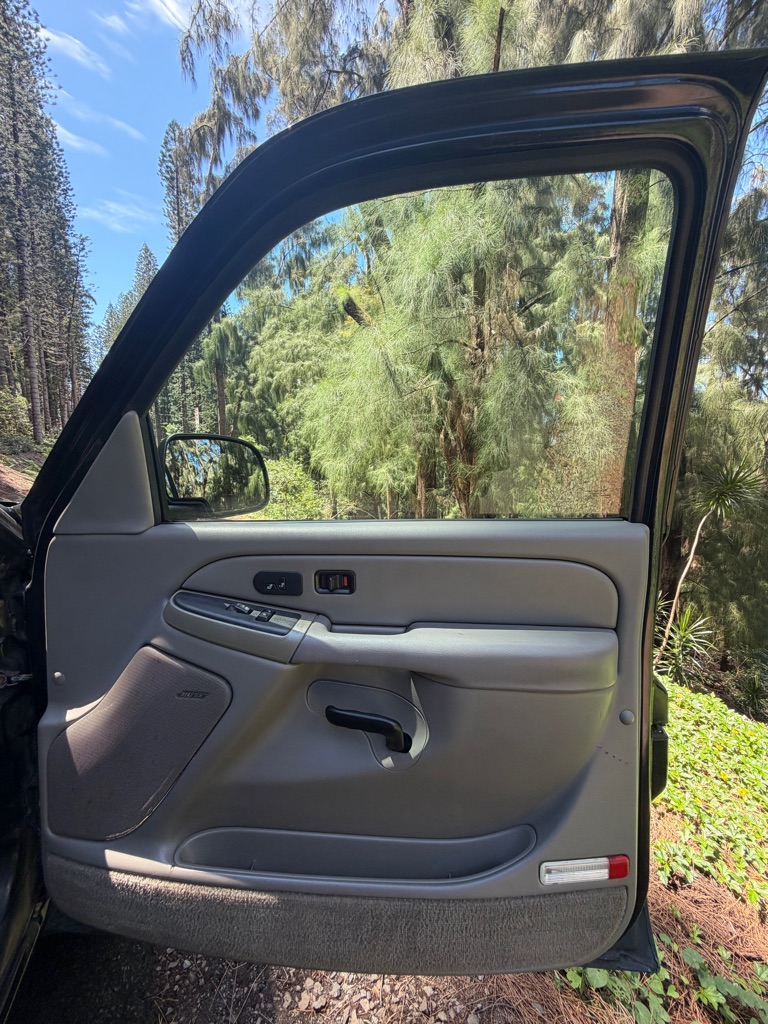 Photo 42 of this CHEVROLET TAHOE