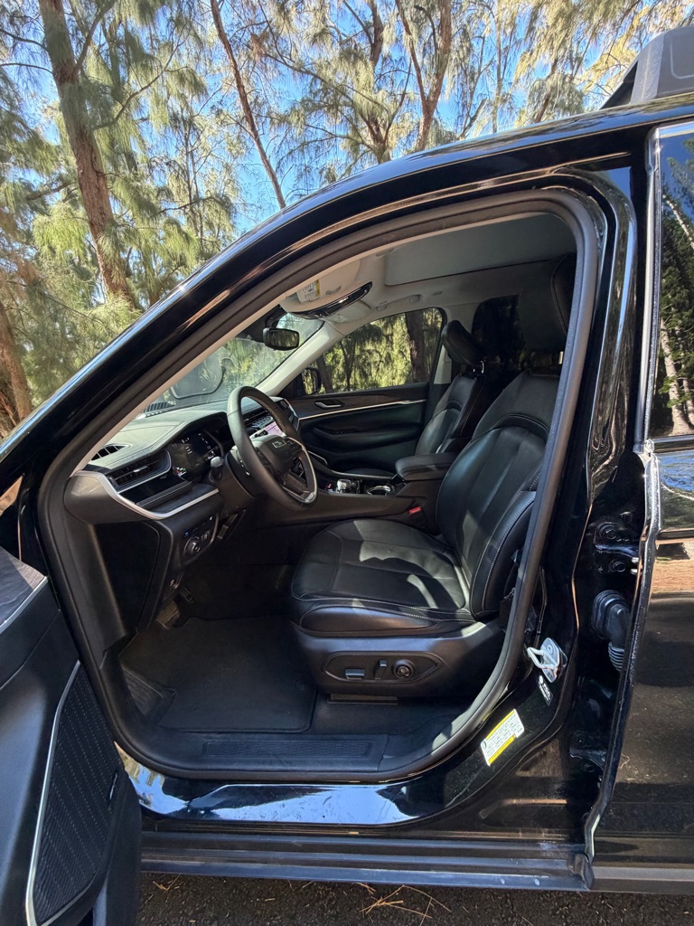 Photo 14 of this JEEP GRAND CHEROKEE
