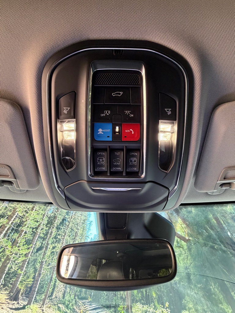 Photo 17 of this JEEP GRAND CHEROKEE