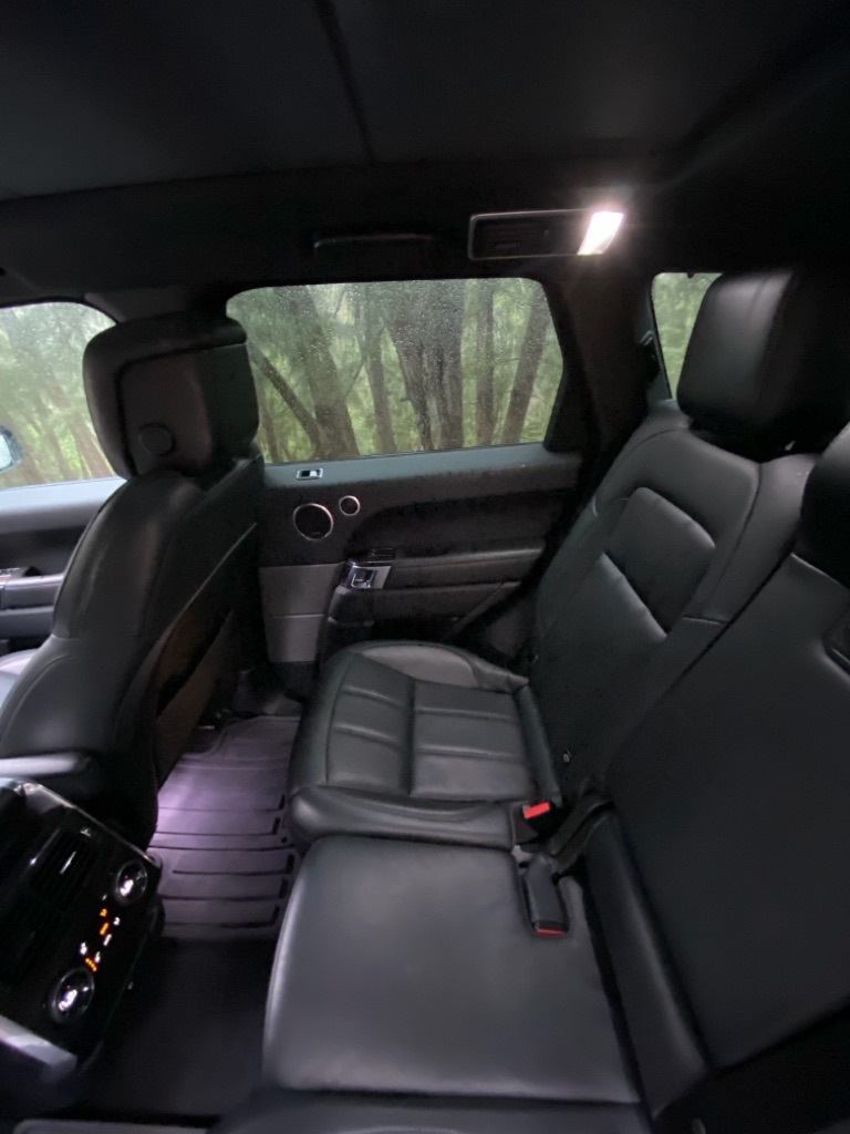 Photo 37 of this LAND ROVER RANGE ROVER SPO