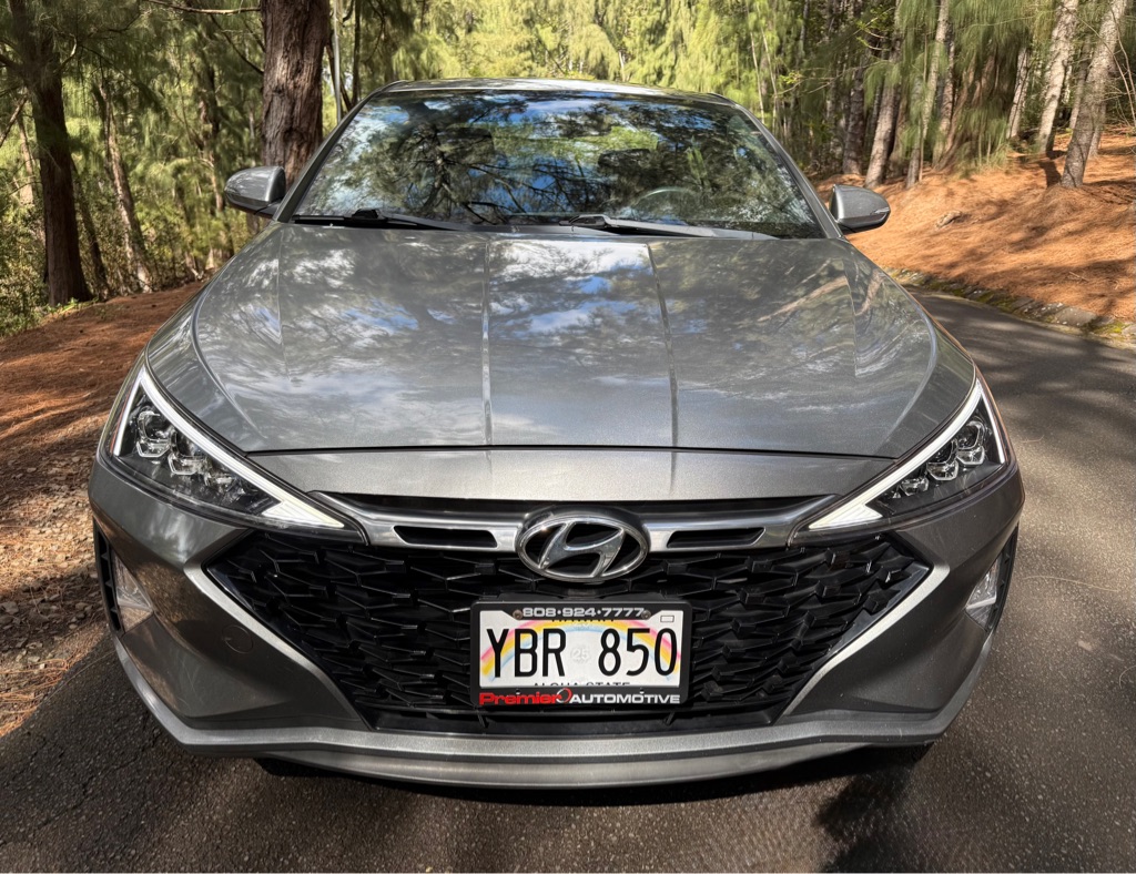 Photo 2 of this HYUNDAI ELANTRA