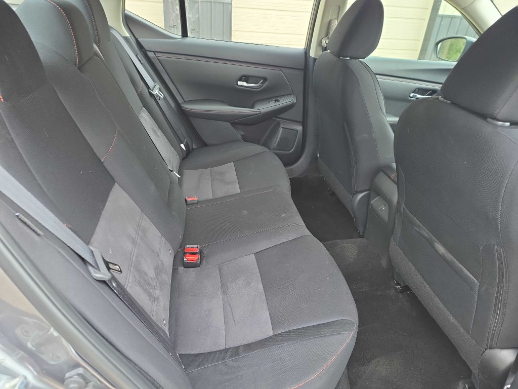 Photo 10 of this NISSAN SENTRA