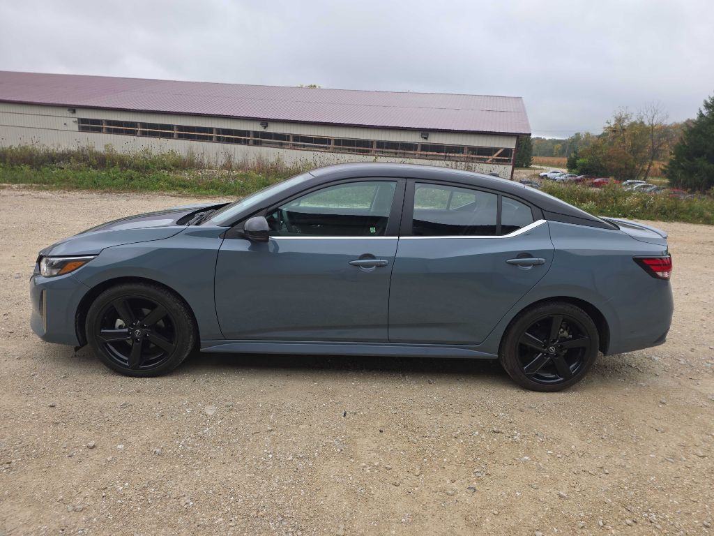 Photo 8 of this NISSAN SENTRA