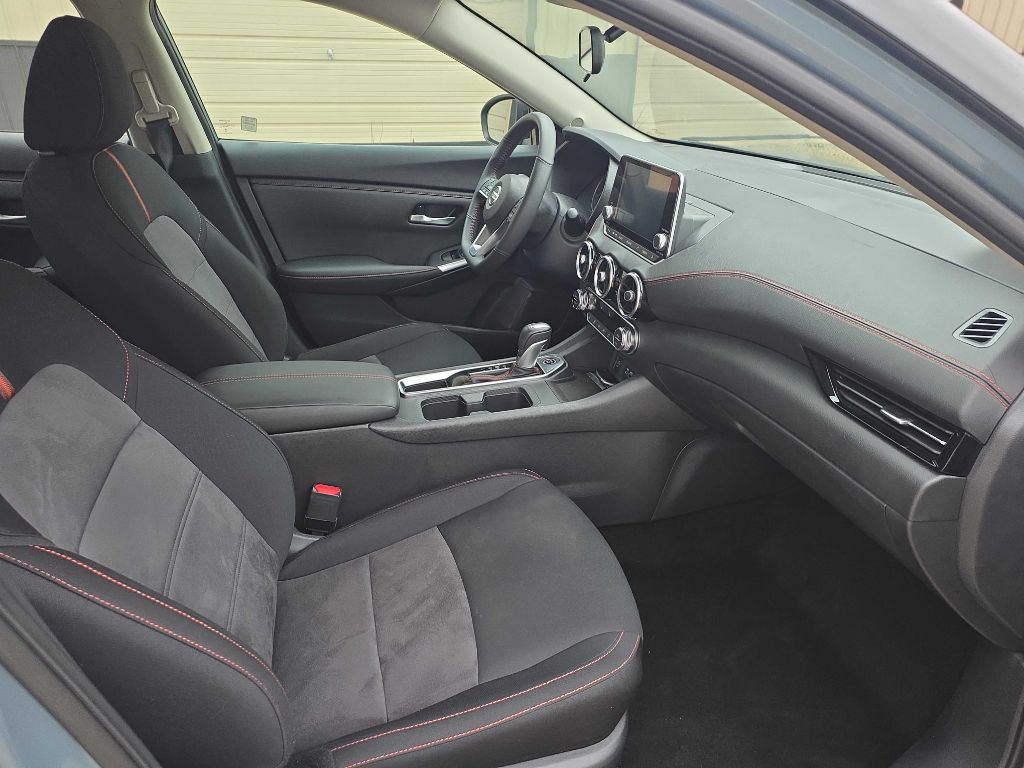 Photo 9 of this NISSAN SENTRA
