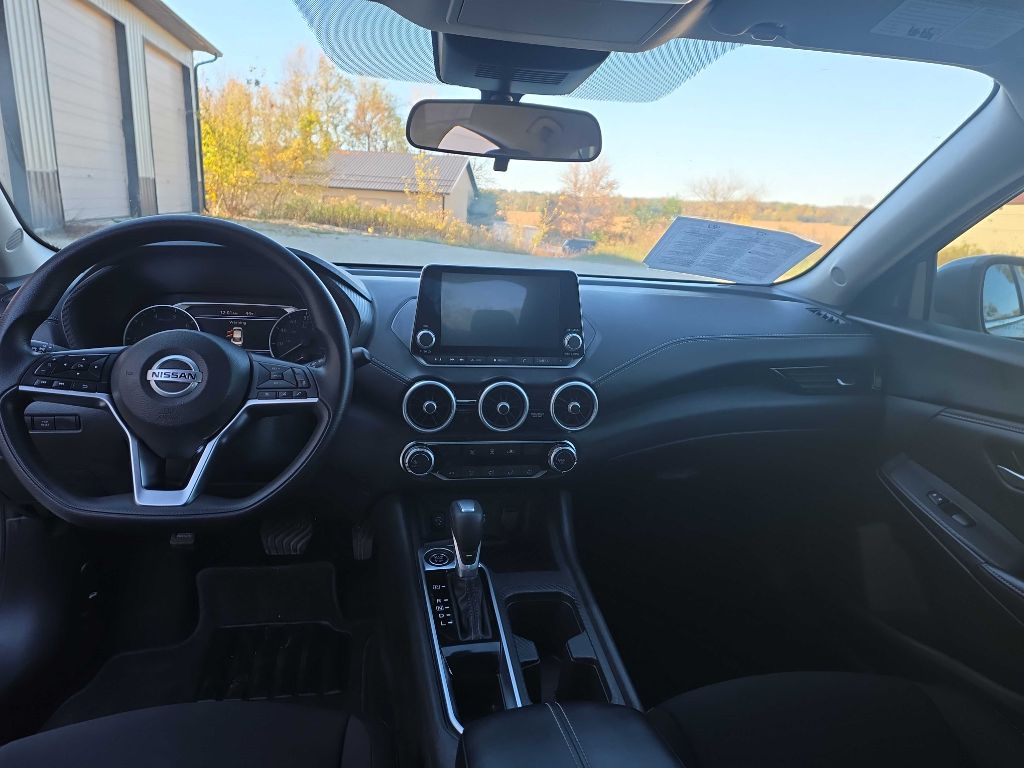 Photo 13 of this NISSAN SENTRA
