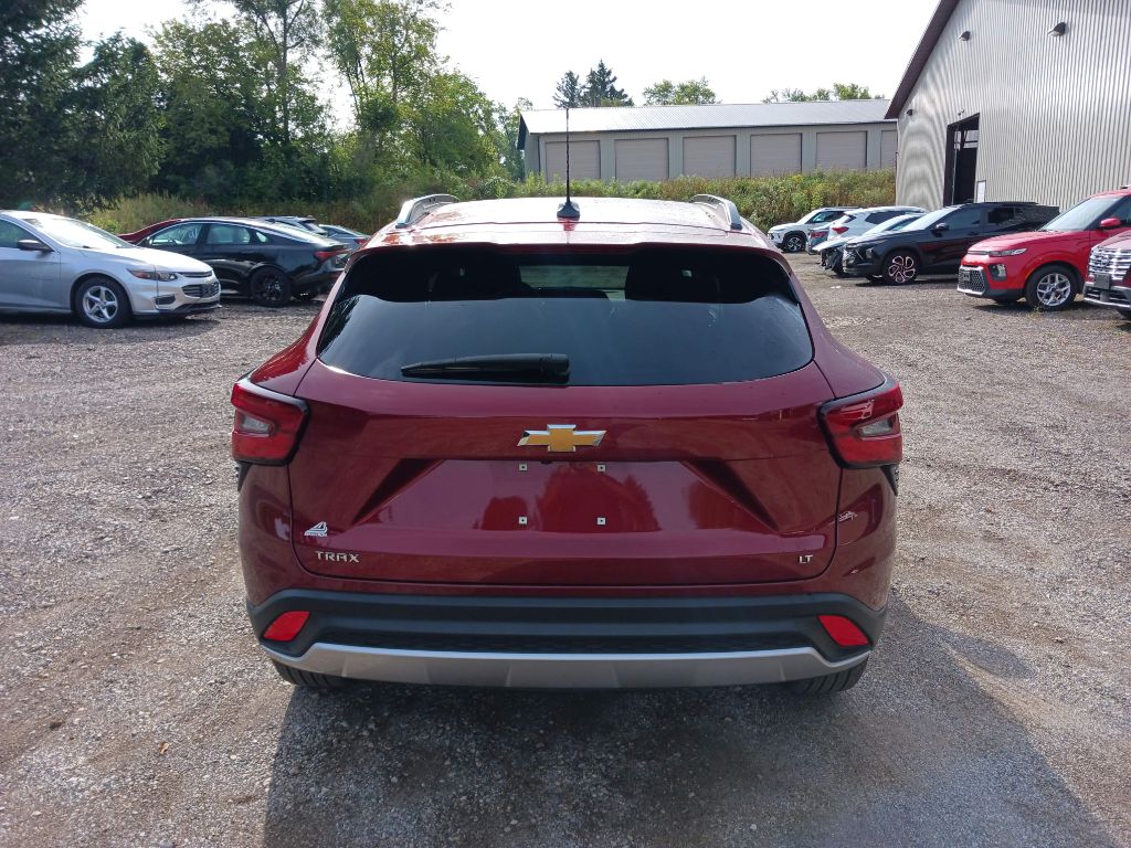 Photo 6 of this CHEVROLET TRAX