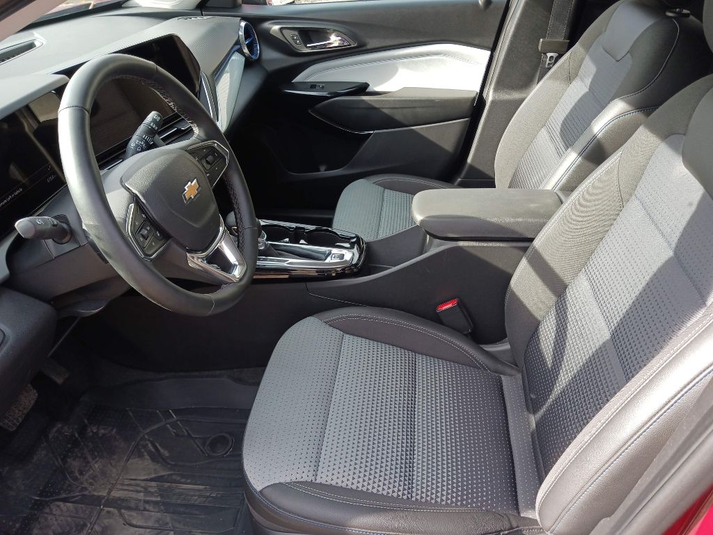 Photo 12 of this CHEVROLET TRAX