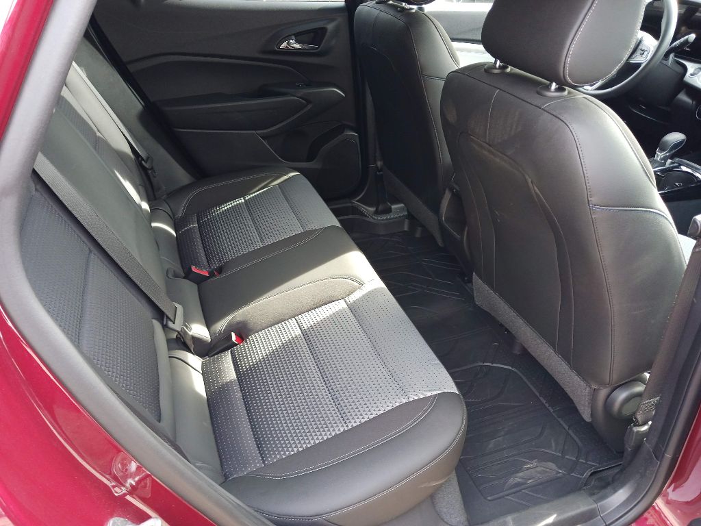 Photo 10 of this CHEVROLET TRAX